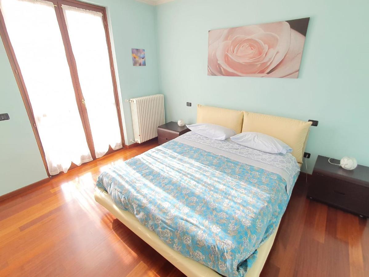 Il Glicine sul Garda casa vacanze Monzambano Esterno foto