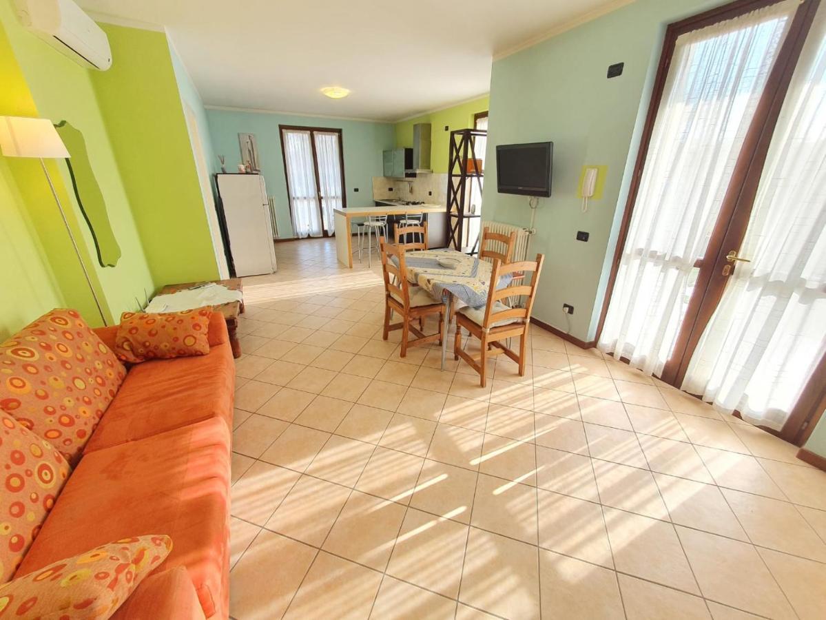 Il Glicine sul Garda casa vacanze Monzambano Esterno foto