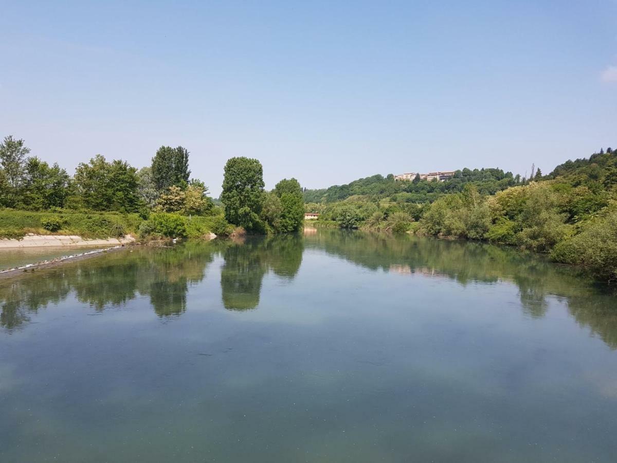 Il Glicine sul Garda casa vacanze Monzambano Esterno foto